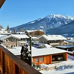 Aparthotel Pinzgau 4*