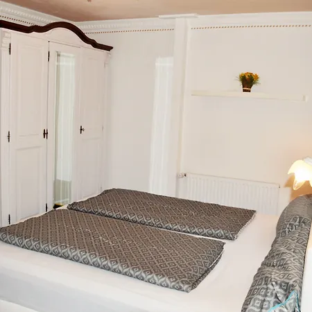Aparthotel Pinzgau 4*